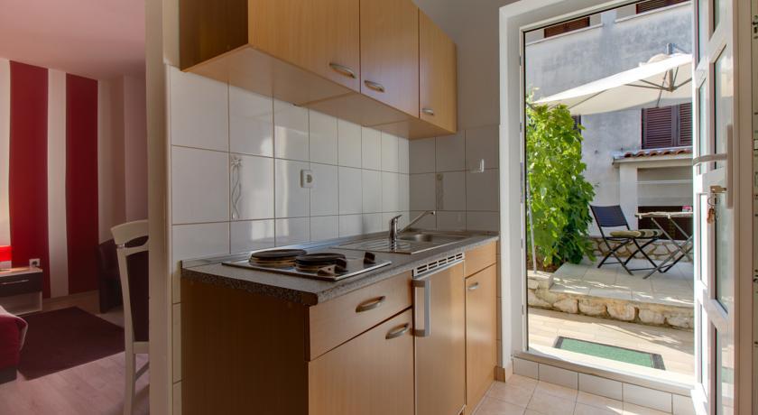 Apartment Nikolina Mali Lošinj Værelse billede